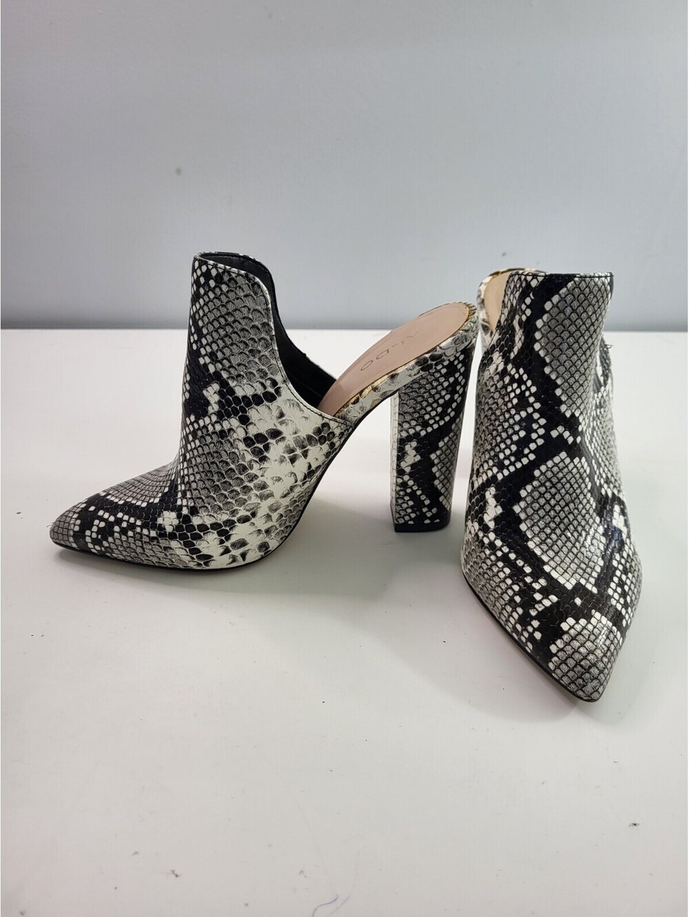 Aldo Women's Black White Snakeskin Print Block Heel Mules Shoes S 7 Pointed Toe